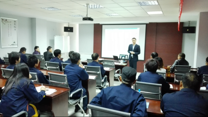 公司着力构建学习型企业，让文化成为企业灵魂